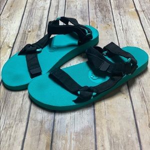 Flipper Sandals